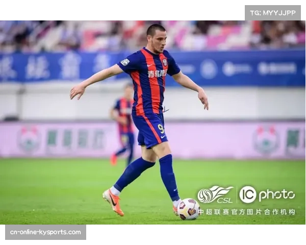 青岛西海岸刘小龙推射首开记录 进攻端开局表现积极